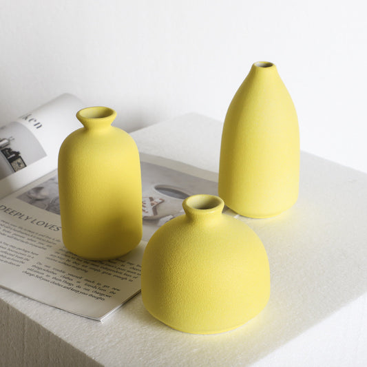 Small Ceramic Vase – Handmade Porcelain Ornament for Dining Table & TV Cabinet