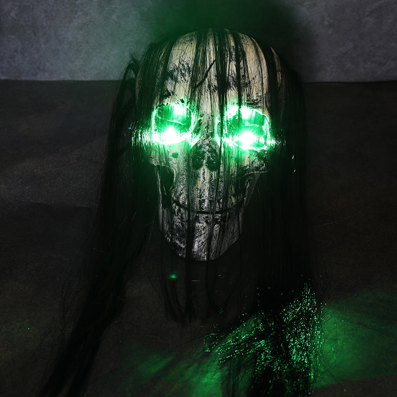 Halloween Skull Arm Stake Lights – Solar & Battery Powered Outdoor Decorations