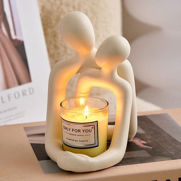 Romantic Couple Statue – Modern Resin Home Decoration for Desk & Shelf