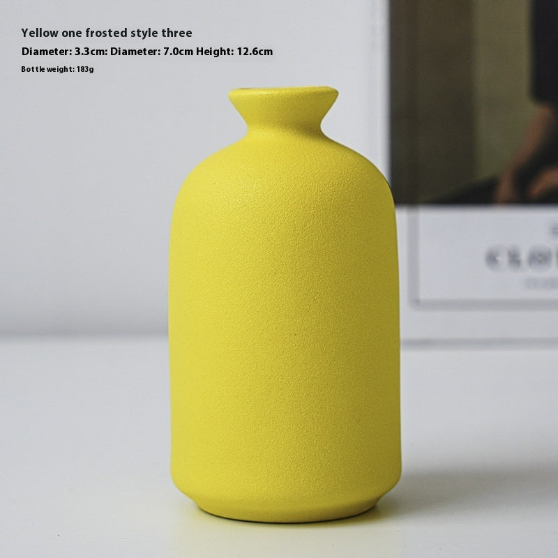 Small Ceramic Vase – Handmade Porcelain Ornament for Dining Table & TV Cabinet